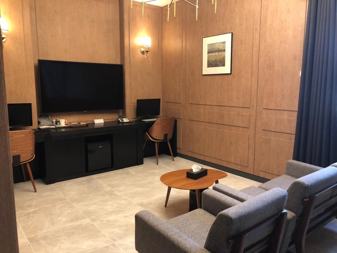 Royal Hotel Jeongeup Eksteriør bilde